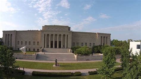 Nelson art gallery - Trail The Nelson-Atkins Museum of Art walking trail. Overview You don’t have to enter The Nelson-Atkins Museum of Art to view interesting art. There’s an approximately half-mile trail that loops …